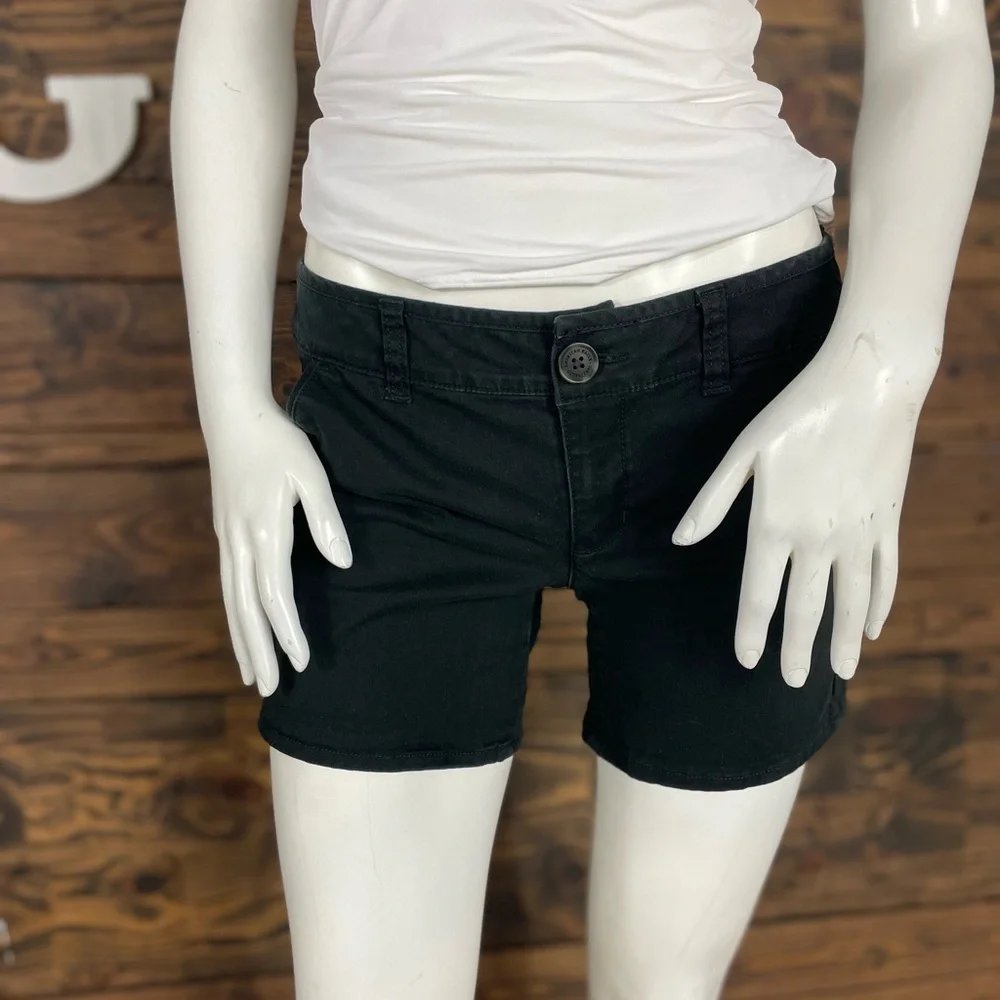 American Eagle Outfitters chic black